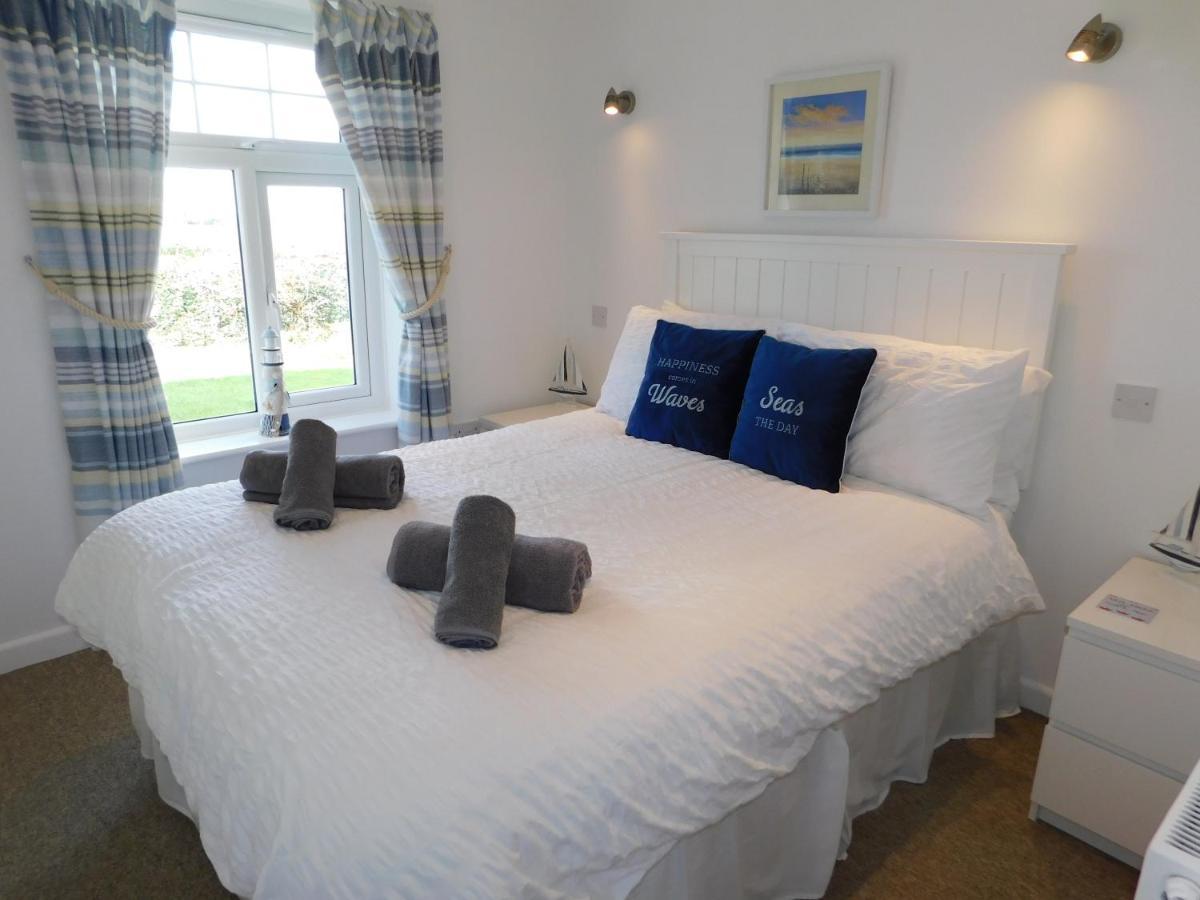 Primrose Cottage, Spacious 4 Bed House Near Newquay Holiday home *