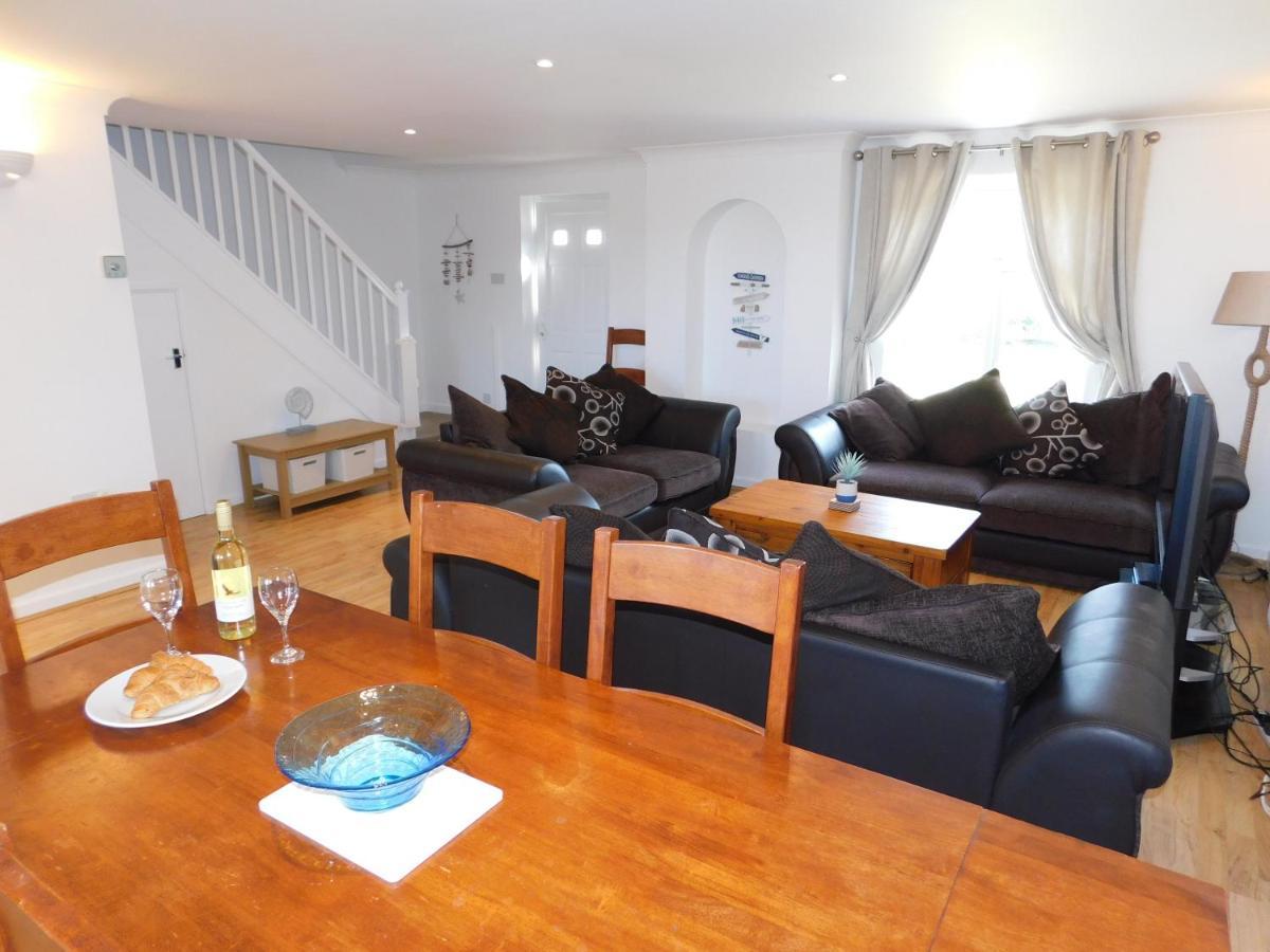 Primrose Cottage, Spacious 4 Bed House Near Newquay Holiday home Newquay (Cornwall)